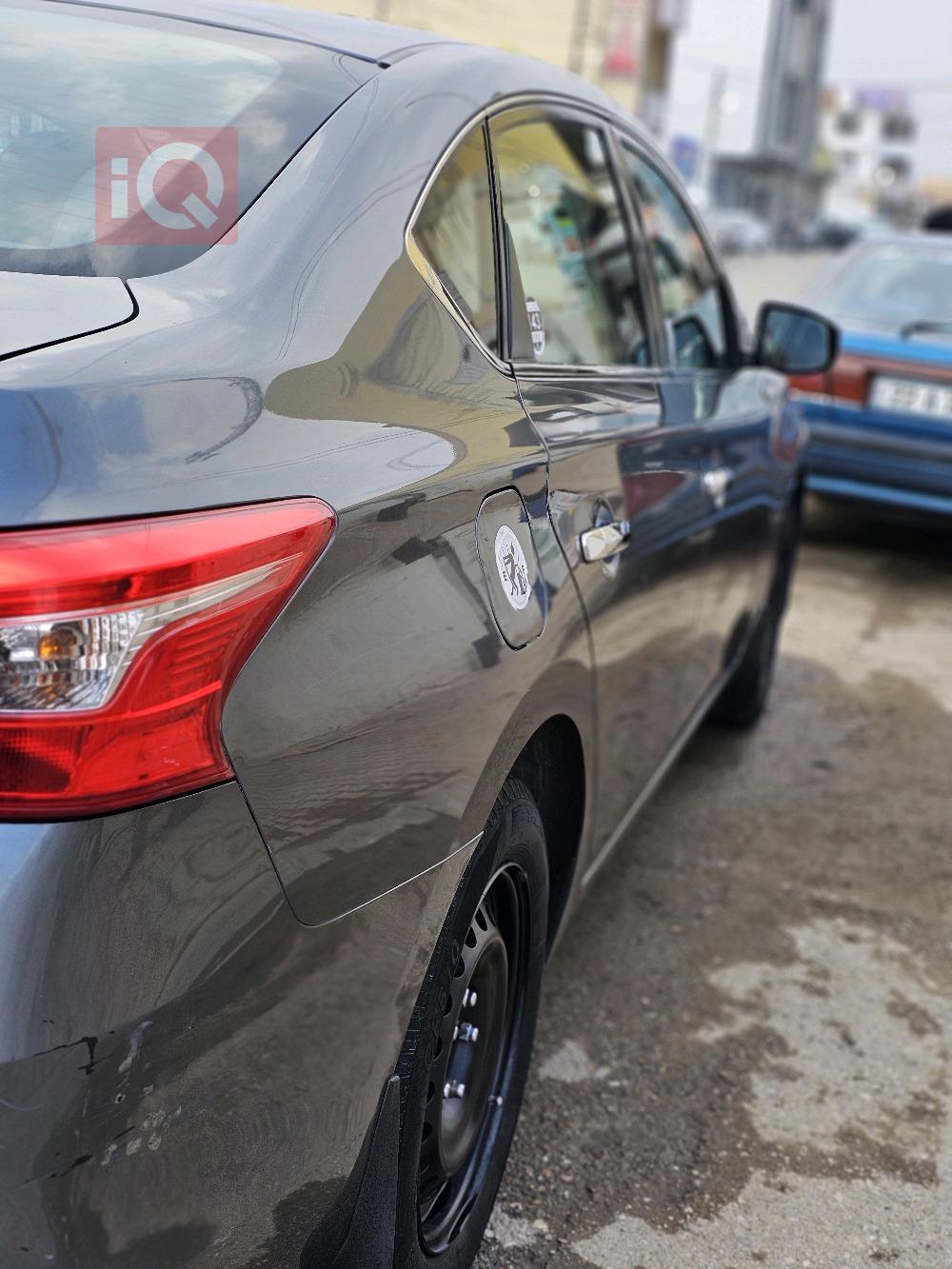 نیسان سێنترا